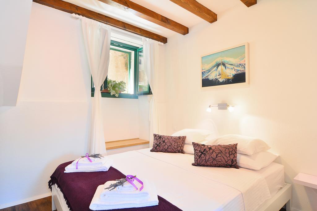 Apartments And Rooms Kampanel Hvar Town Pokoj fotografie